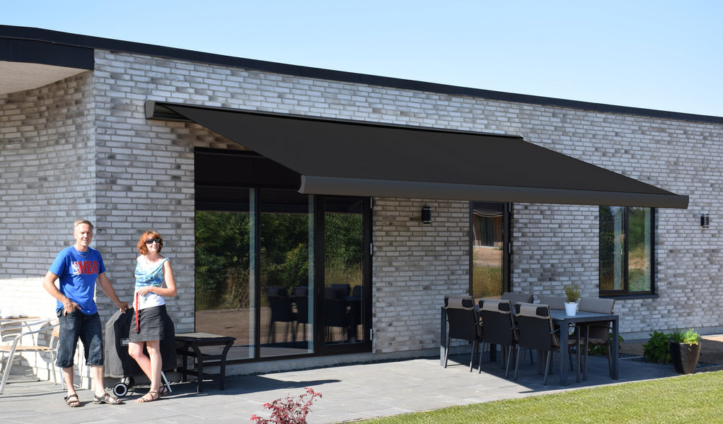 OUTLET TILBUD / AluxMarkise 493x300 cm - Antrasit markise med Sortgrå rips dug(7330)